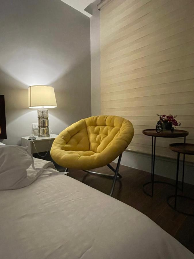 J Spazio Apartelle And Cafe Baranghauon Exteriér fotografie